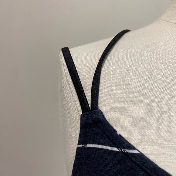 Lululemon Breezy Tank Lookout Stripe Heathered Inkwell White Blue SZ 4 - Picture 5 of 11